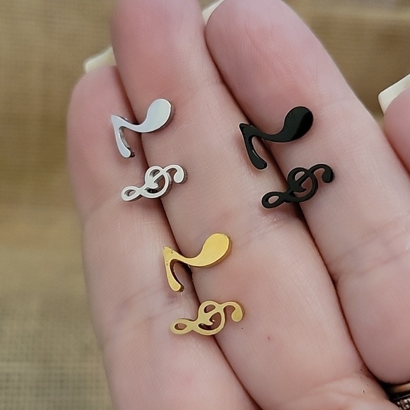 MUSICAL NOTE STUD EARRINGS - Picture 1 of 6
